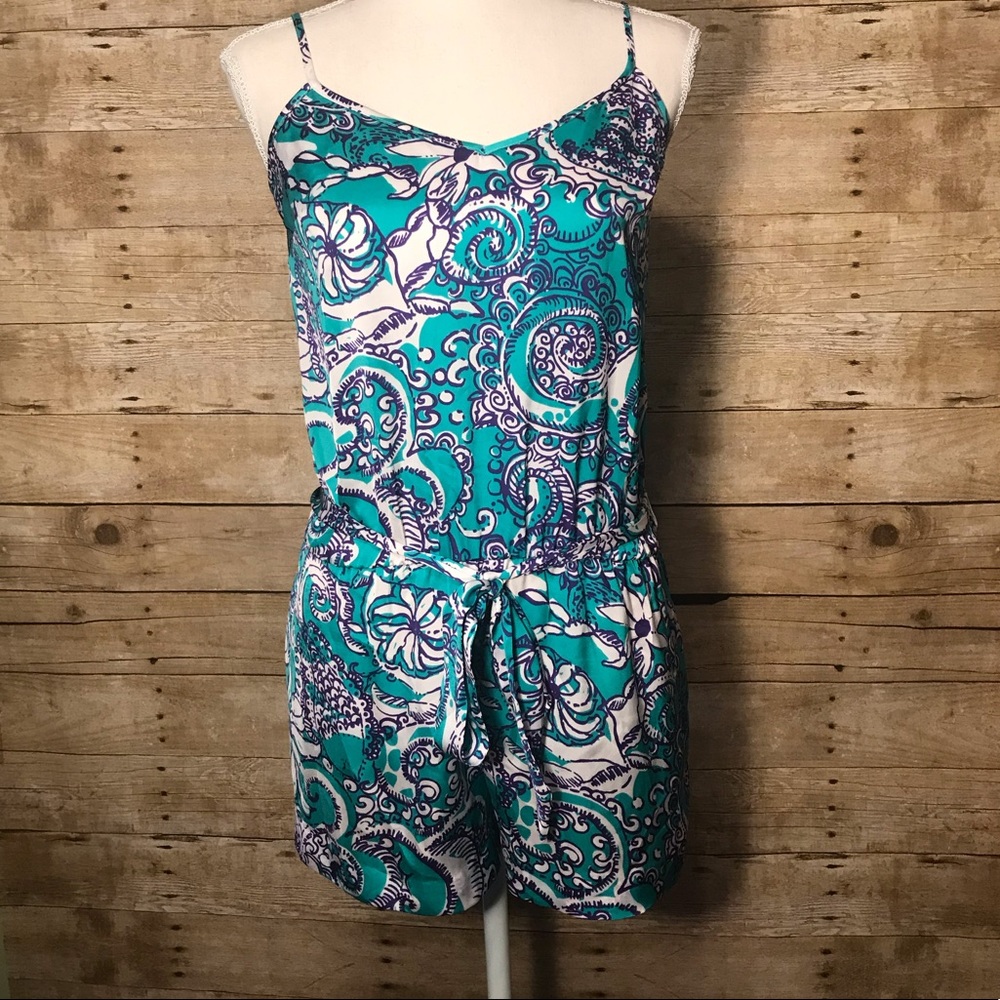 Lilly Pulitzer romper with belt size XS